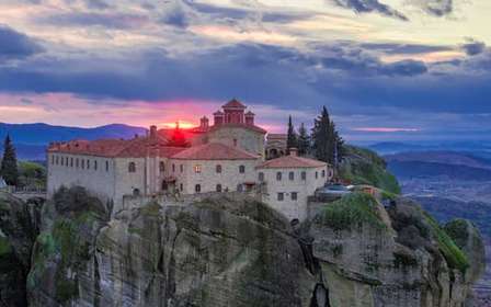 Athènes : Excursion de 2 jours aux Météores avec hôtel, coucher de soleil et visite matinale