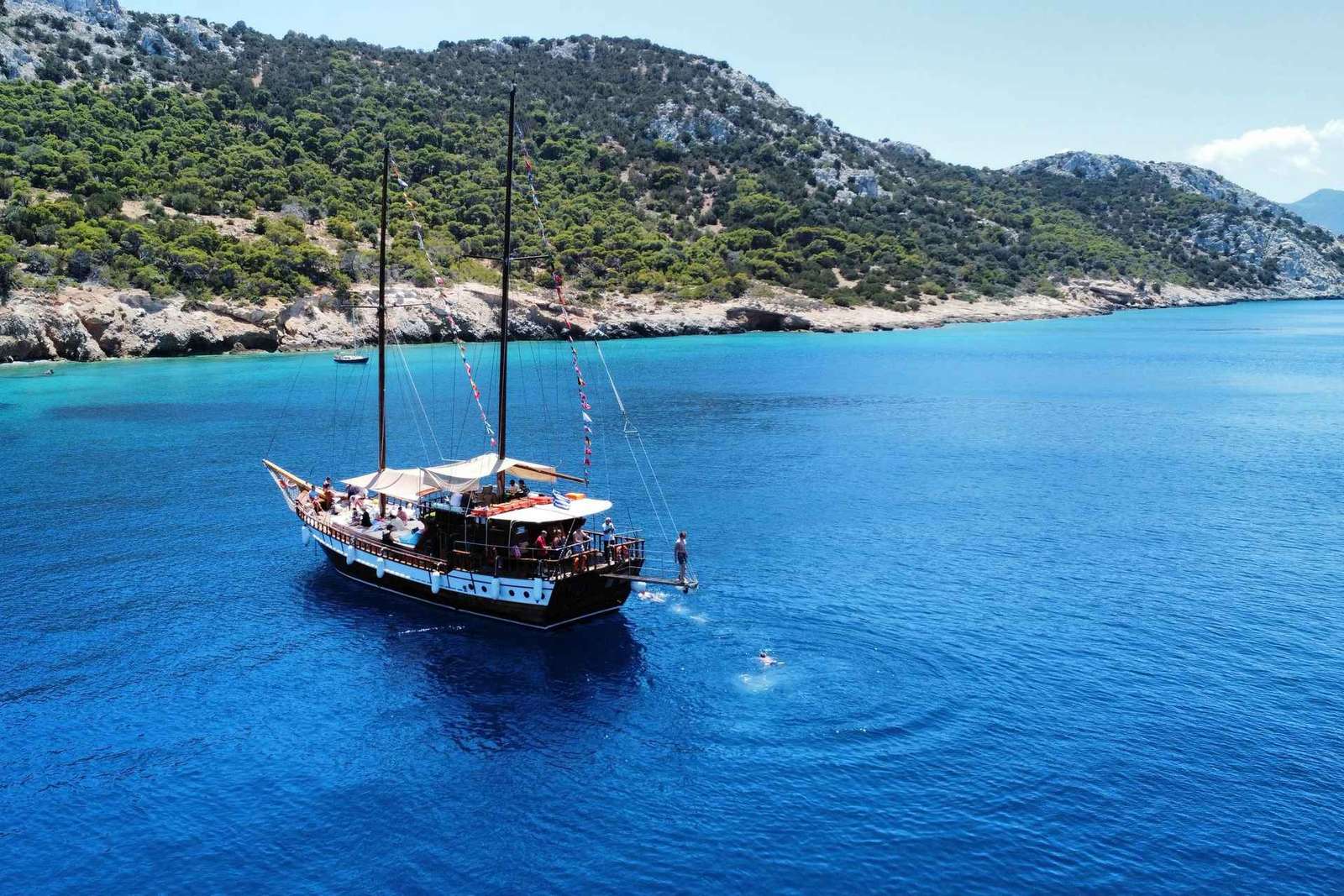 Athènes : Croisière à Agistri, Moni et Égine avec déjeuner et boissons