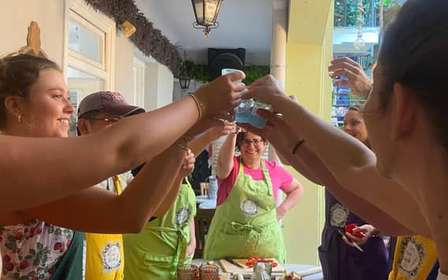 Athènes : cours de cuisine grecque avec dîner et boissons