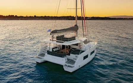 Athènes : croisière en catamaran avec barbecue et boissons
