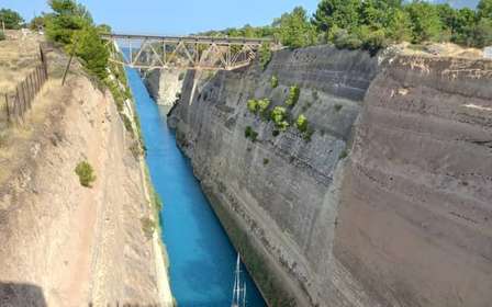 Croisière sur les canaux de Corinthe, visite de l'ancienne Corinthe et de l'Acrocorinthe