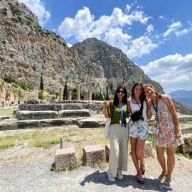 Athènes : Delphes, musée de Delphes et Arachova Excursion d'une journée avec guide