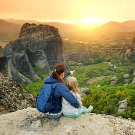 Athènes : Excursion de 2 jours aux Météores avec hôtel, coucher de soleil et visite matinale