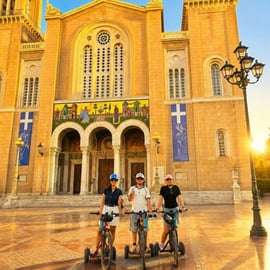 Athènes : visite en tricycle électrique sur le thème de l'apôtre Paul avec allumage de bougies