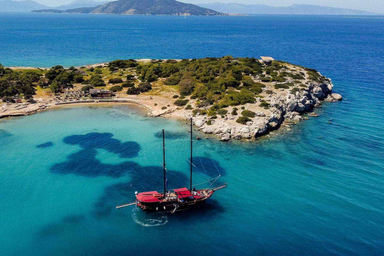 Athènes : Agistri et Aegina Yacht Tour avec déjeuner et baignade
