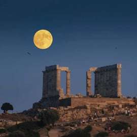 Au départ d'Athènes : Visite de la station thermale du lac Vouliagmeni et du temple de Poséidon