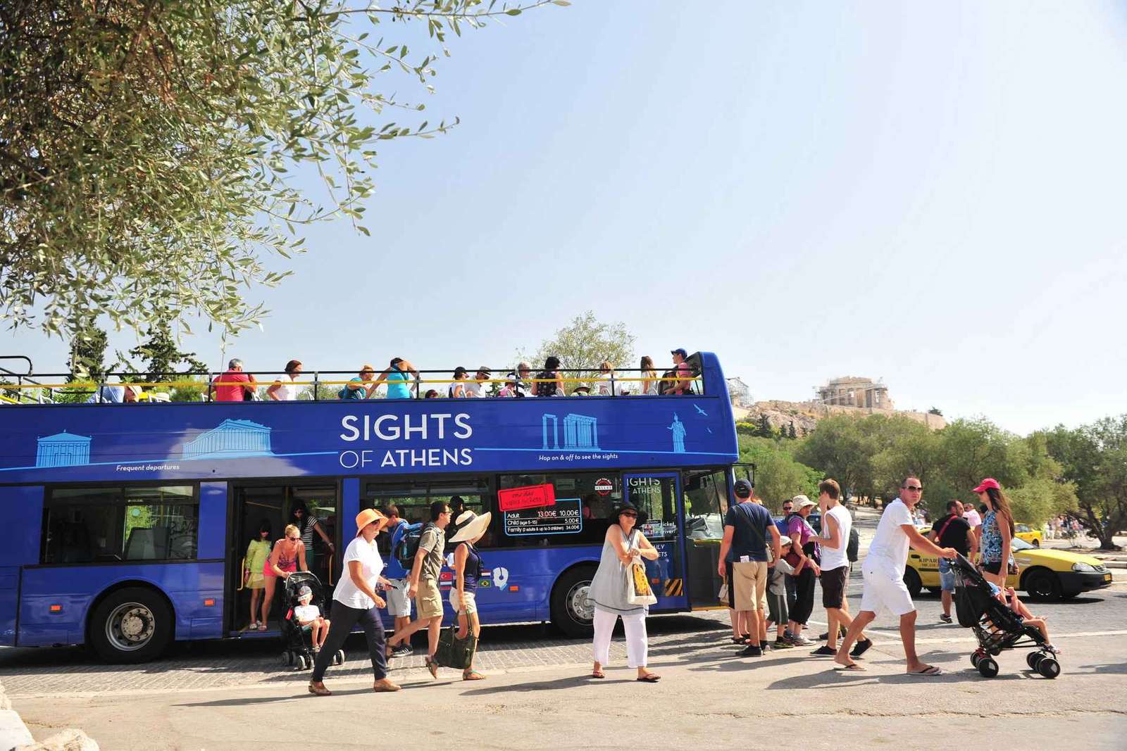 Athènes : Bus à arrêts à arrêts multiples et visite du Cap Sounion au coucher du soleil