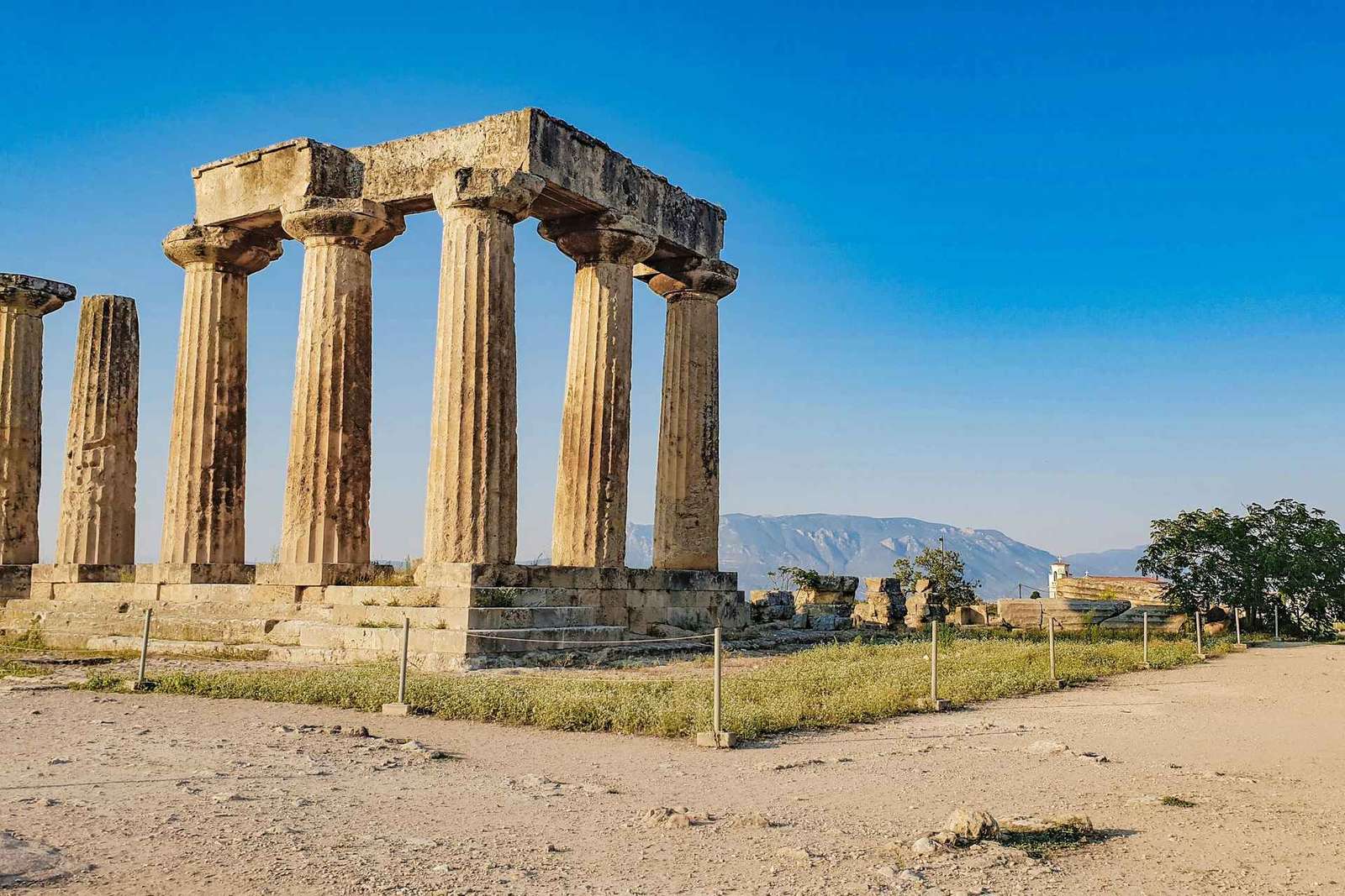 Au départ d'Athènes : Corinthe antique et Canal de Corinthe visite privée